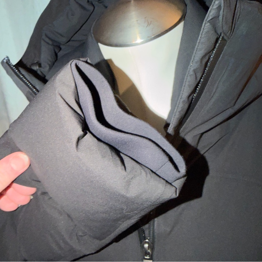 Lululemon down coat - Picture 4 of 15